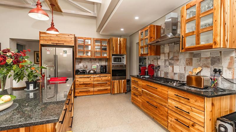 3 Bedroom Property for Sale in Outeniqua Strand Western Cape